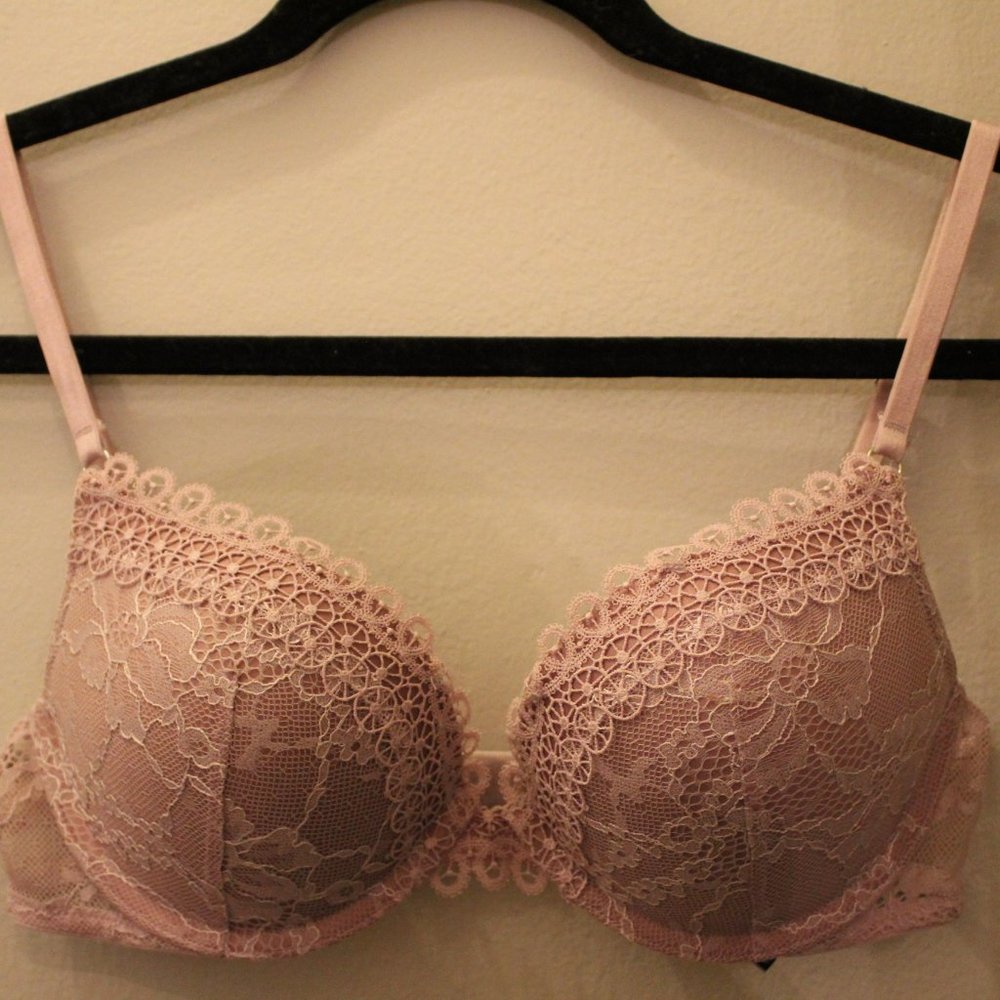 Victoria's Secret Lilac Very Sexy Pushup Bra